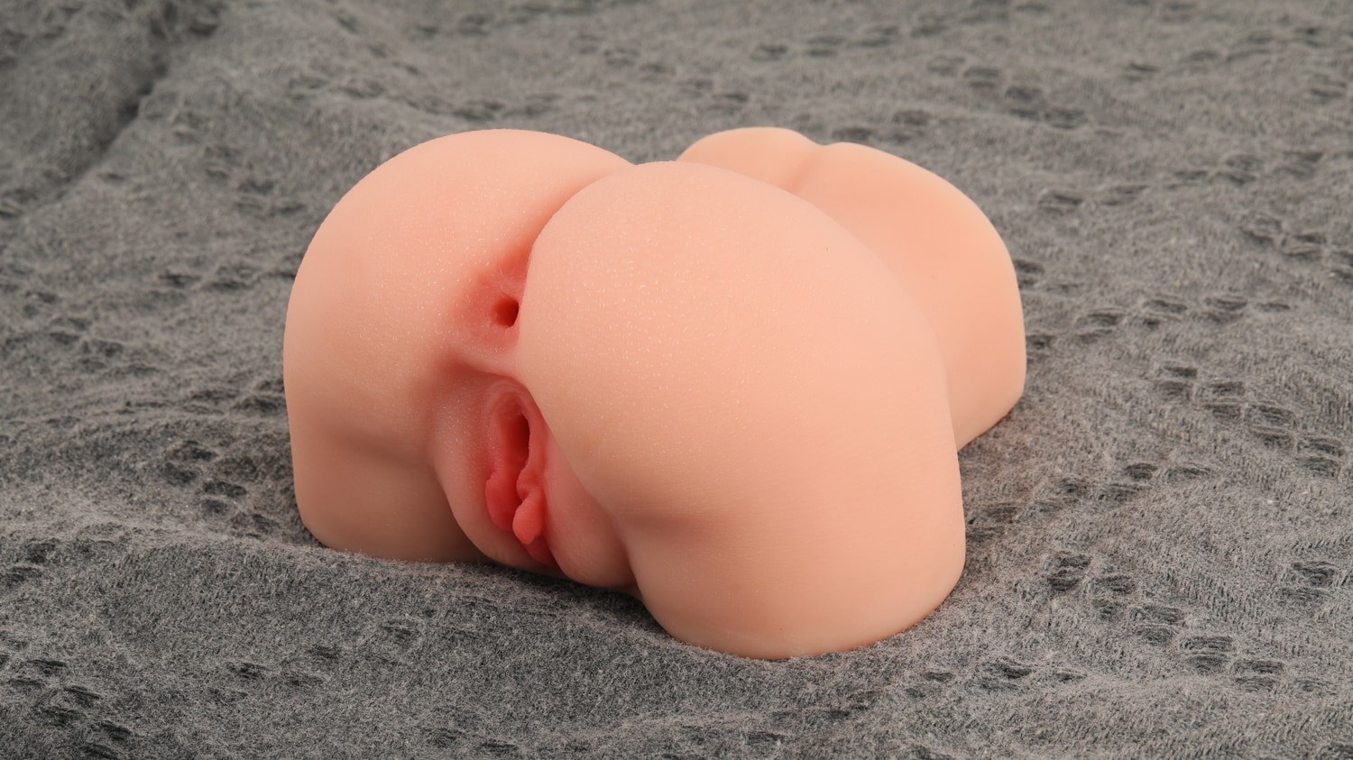 Realistic Hip Masturbator – 1.2 kg, Dual Channel